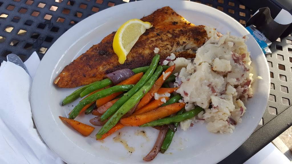 Seasons Tavern | restaurant | 501 6th St N, Hudson, WI 54016, USA | 7153868488 OR +1 715-386-8488