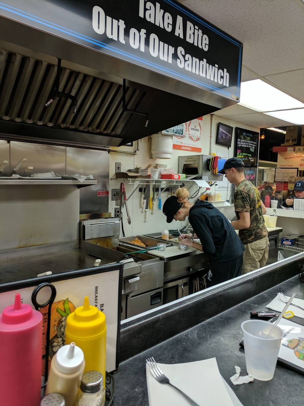 Bada Bingg II | restaurant | 1825 W Chew St, Allentown, PA 18104, USA | 6108410100 OR +1 610-841-0100