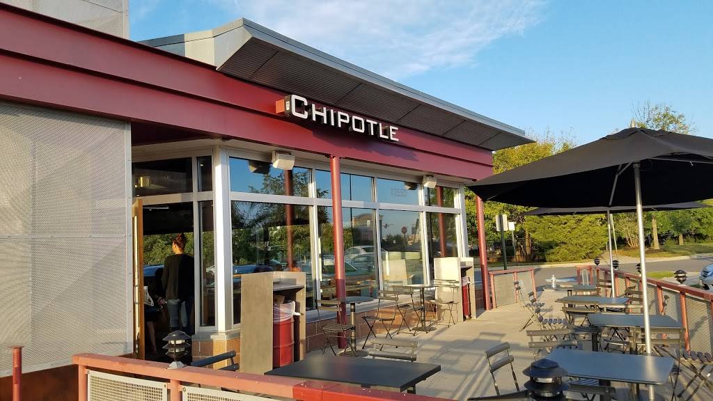 Chipotle Mexican Grill | restaurant | 43660 Yukon Dr, Ashburn, VA 20147, USA | 7037299530 OR +1 703-729-9530