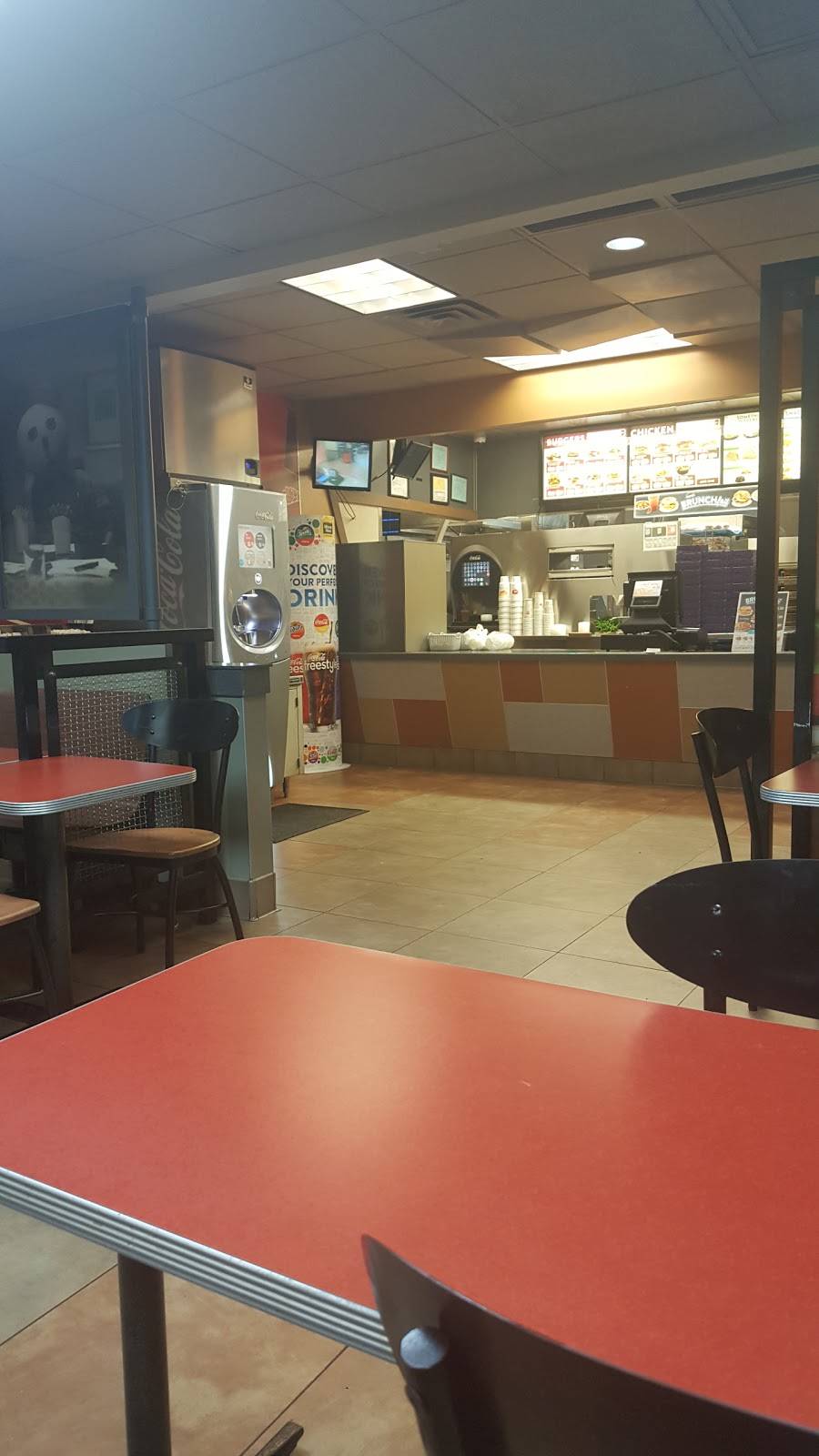 Jack in the Box | restaurant | 8227 Park Ln, Dallas, TX 75231, USA | 2143681849 OR +1 214-368-1849