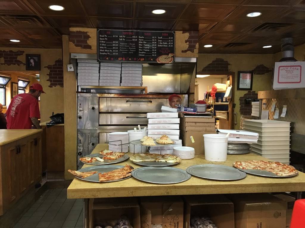 New Park Pizza | restaurant | 156-71 Cross Bay Blvd, Howard Beach, NY 11414, USA | 7186413082 OR +1 718-641-3082