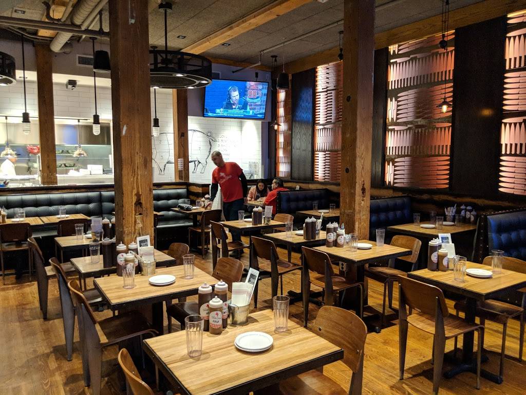 The Smoke Shop BBQ | restaurant | 1, Cambridge, MA 02139, USA | 6175777427 OR +1 617-577-7427