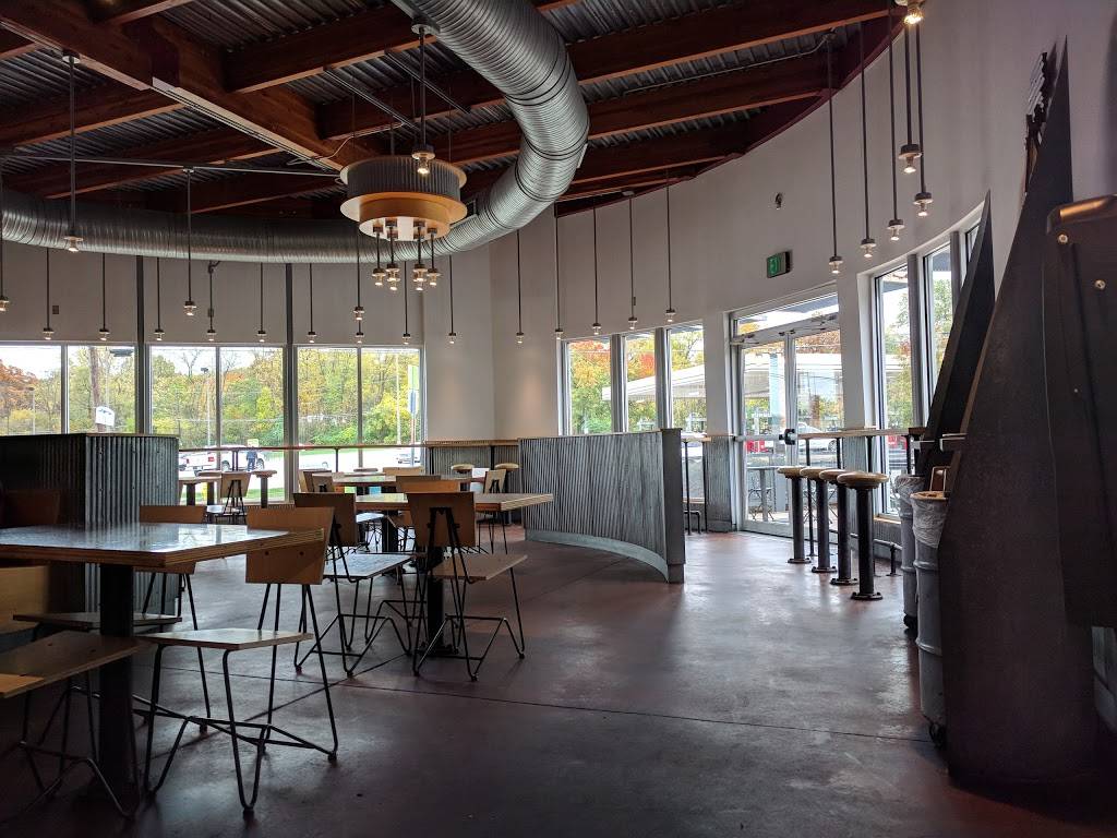 Chipotle Mexican Grill | restaurant | 3725 Paxton Ave, Cincinnati, OH 45209, USA | 5136313800 OR +1 513-631-3800