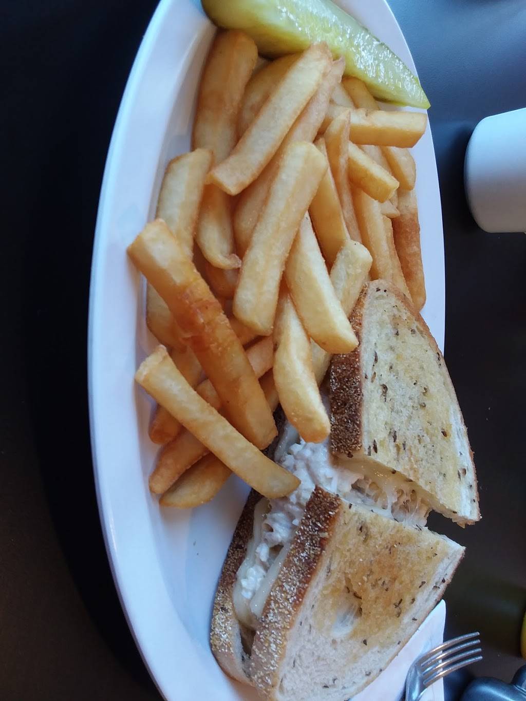 Southside Diner | restaurant | 10705 W Pleasant Valley Rd, Parma, OH 44130, USA | 4408426888 OR +1 440-842-6888