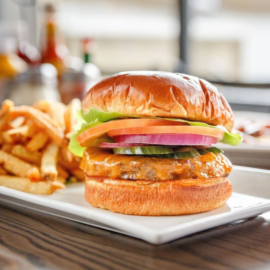 Scoreboards Sports Grill | restaurant | 100 Tradewynd Dr, Lynchburg, VA 24502, USA | 4343195153 OR +1 434-319-5153