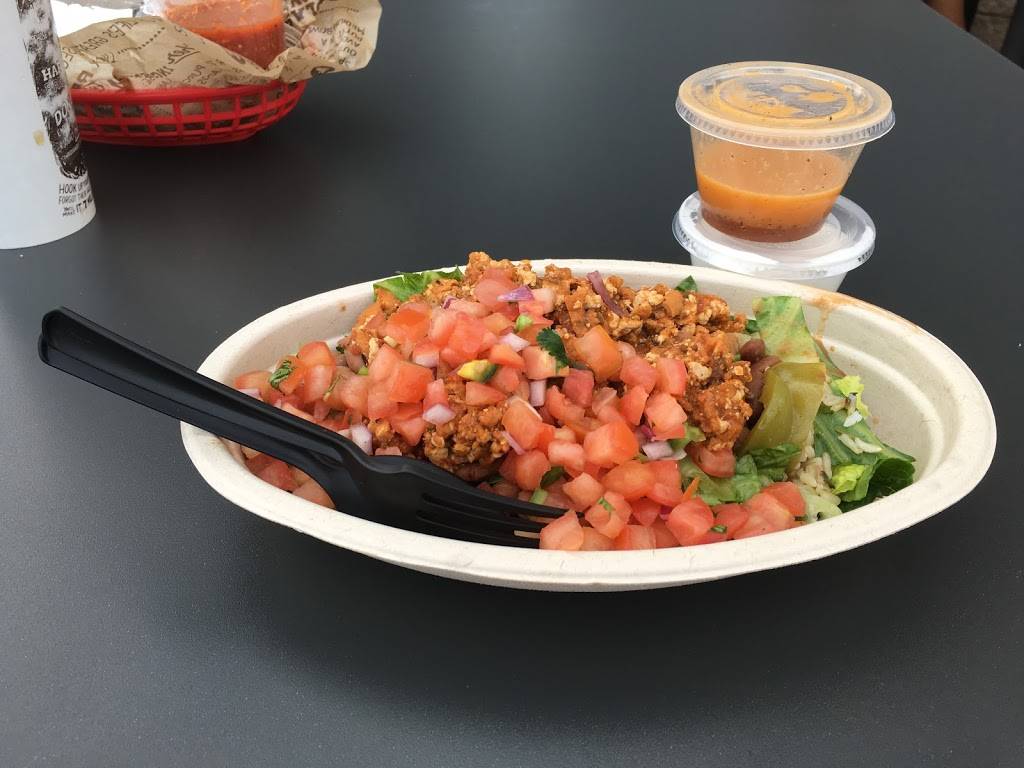 Chipotle Mexican Grill | restaurant | 45 Gosling Rd Unit 5C, Newington, NH 03801, USA | 6034335981 OR +1 603-433-5981