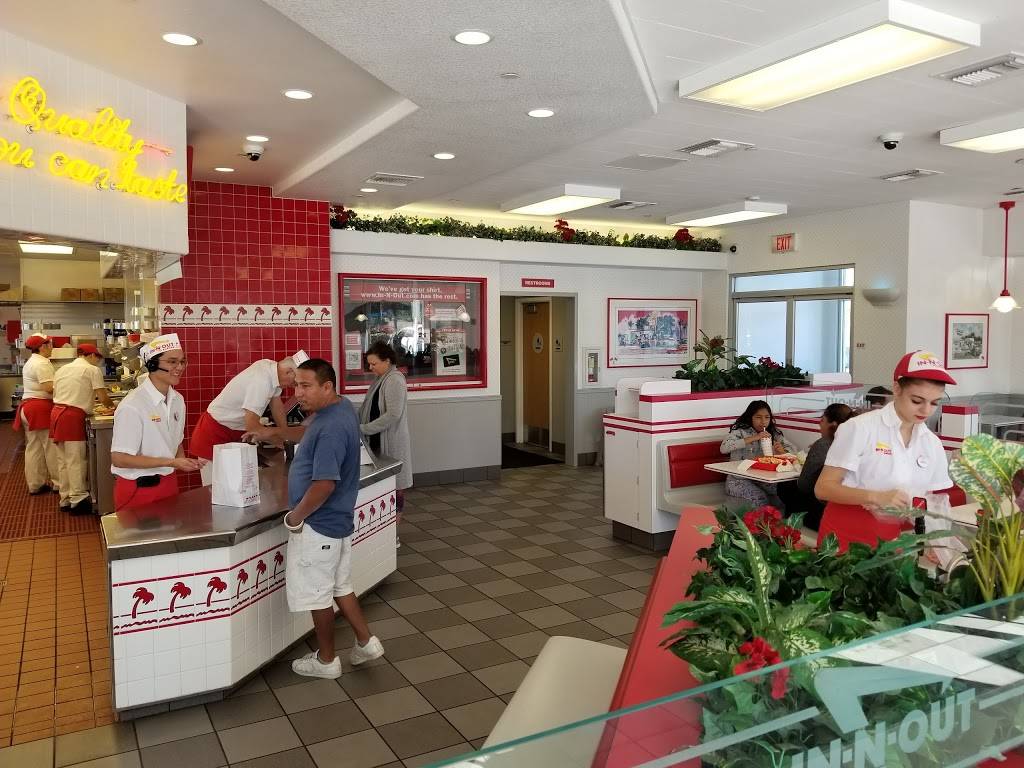 In-N-Out Burger | restaurant | 30121 Santa Margarita Pkwy, Rancho Santa Margarita, CA 92688, USA | 8007861000 OR +1 800-786-1000