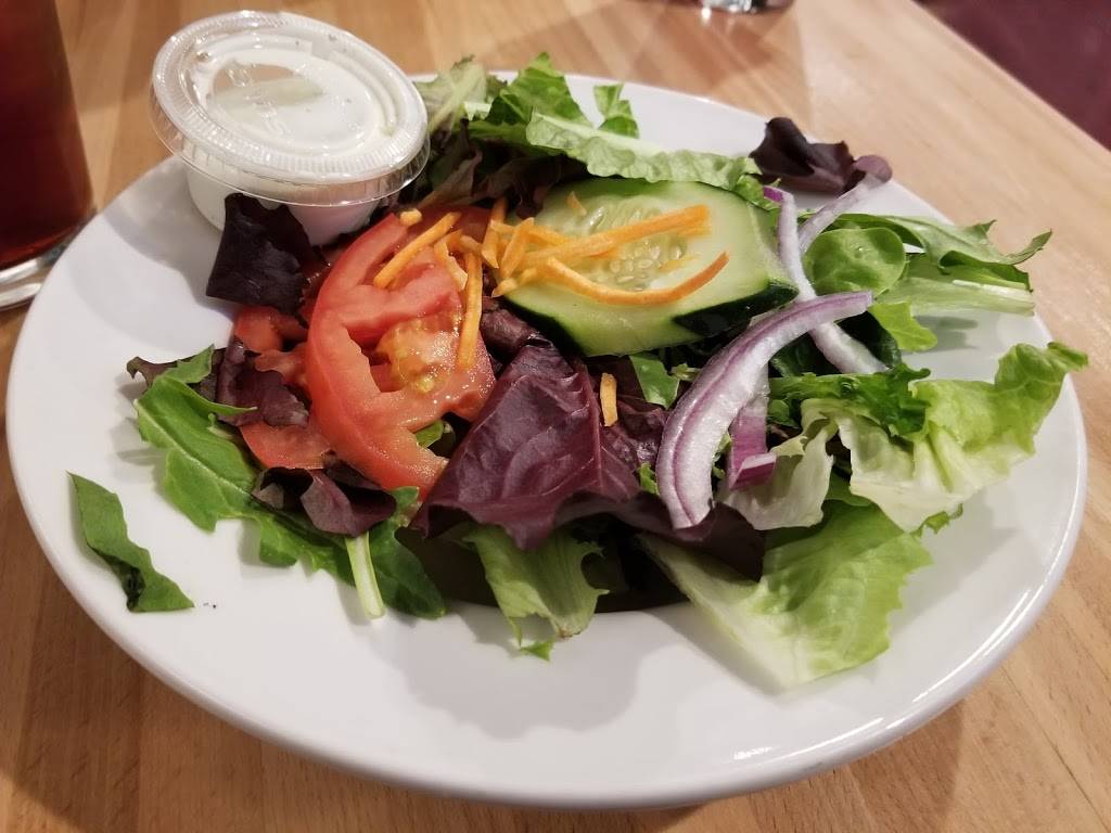 Christines Cuisine | restaurant | 729 E 9 Mile Rd, Ferndale, MI 48220, USA | 2485843354 OR +1 248-584-3354