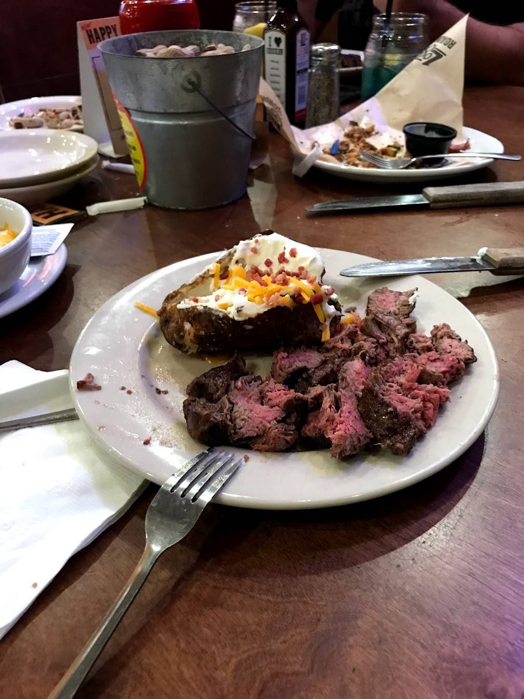 Logans Roadhouse | restaurant | 2148 Miamisburg Centerville Rd, Dayton, OH 45459, USA | 9374331331 OR +1 937-433-1331