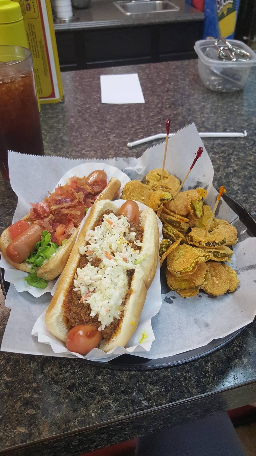 Famous Uncle Als | restaurant | 5394 Kemps River Dr #108, Virginia Beach, VA 23464, USA | 7574207366 OR +1 757-420-7366