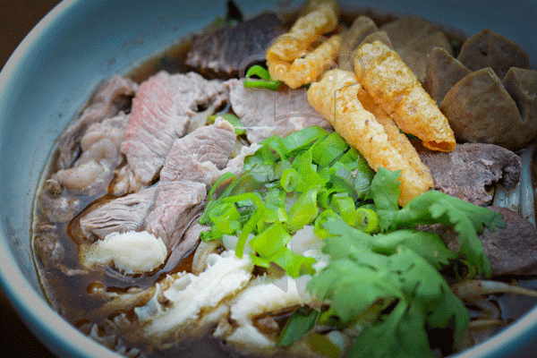 Ruuthais Kitchen | restaurant | 648 Beechwood Ave, Bridgeport, CT 06605, USA | 4752824600 OR +1 475-282-4600