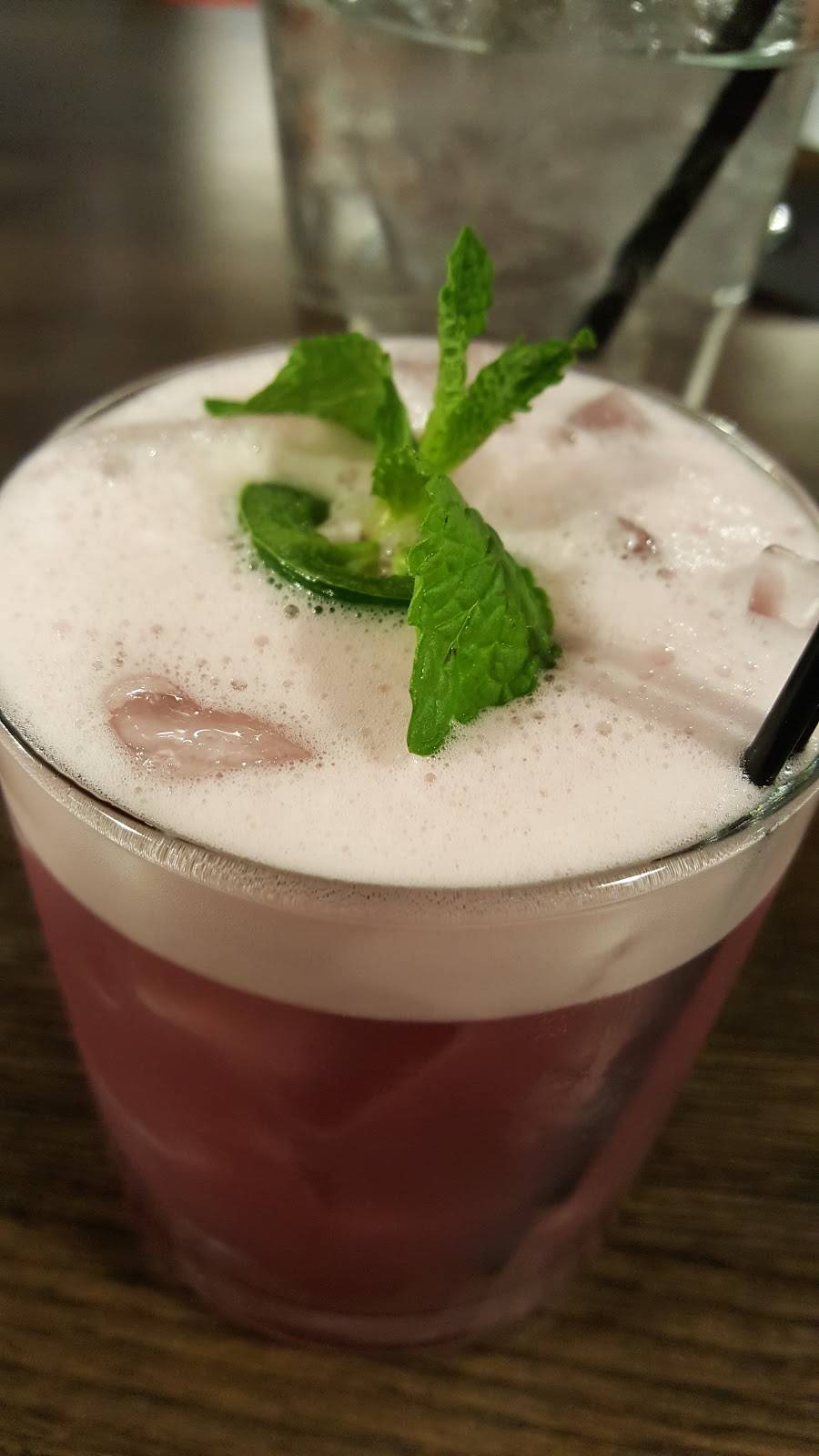 The Hoppy Gnome | restaurant | 203 E Berry St, Fort Wayne, IN 46802, USA | 2604220070 OR +1 260-422-0070