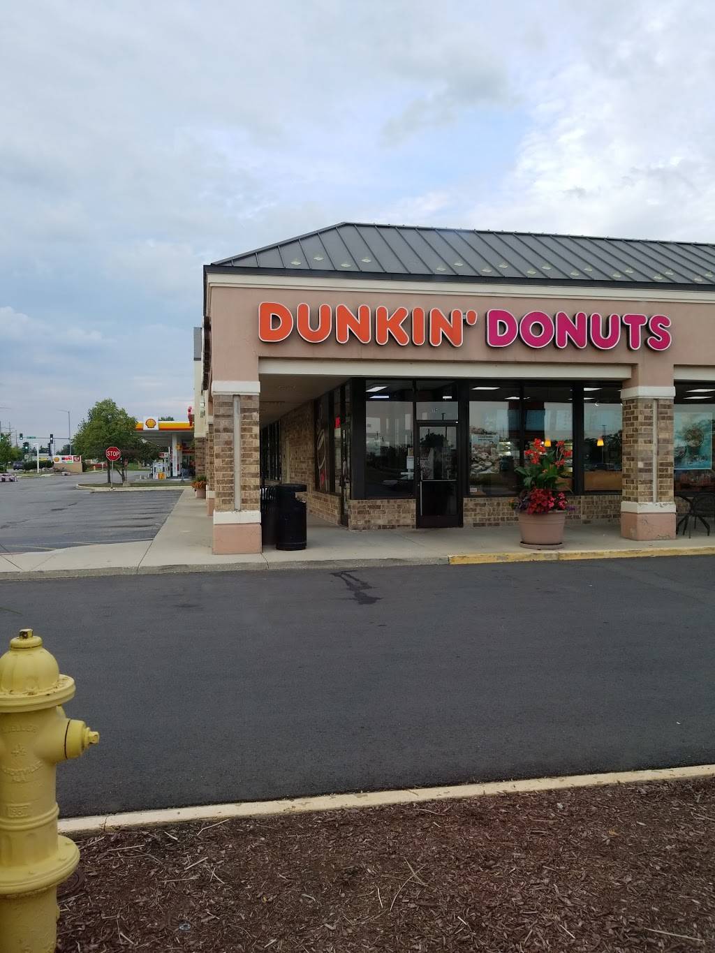 Dunkin | cafe | 15 Danada Square East, Wheaton, IL 60187, USA | 6305109310 OR +1 630-510-9310