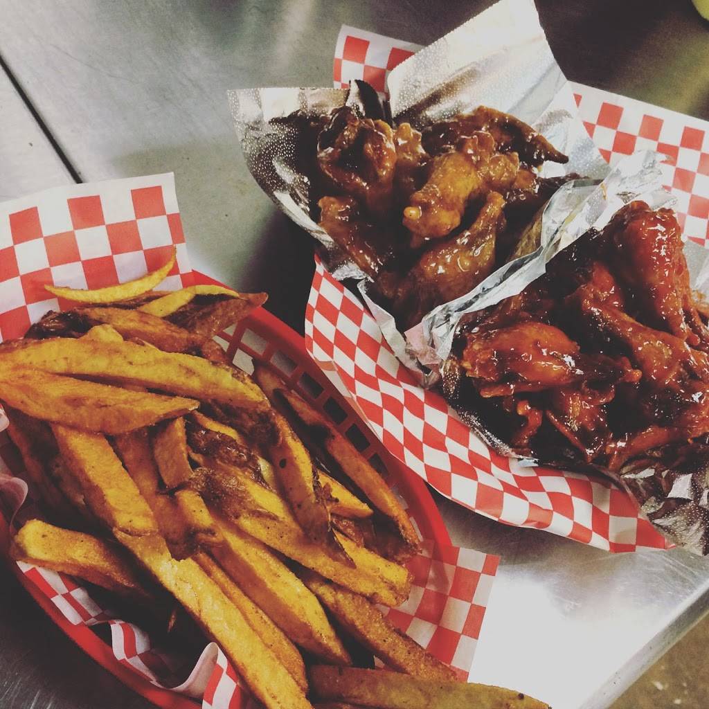 WingIT | restaurant | 5020 Old Seguin Rd #8, San Antonio, TX 78219, USA | 2109003097 OR +1 210-900-3097