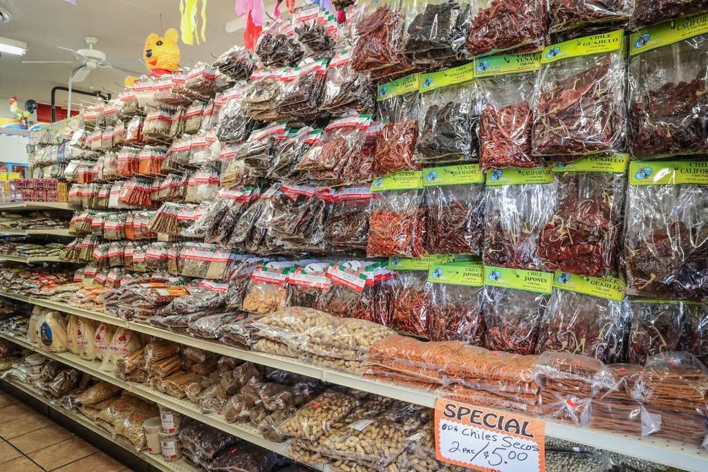 El Toro Market | restaurant | 812 W F St, Oakdale, CA 95361, USA | 2098459910 OR +1 209-845-9910