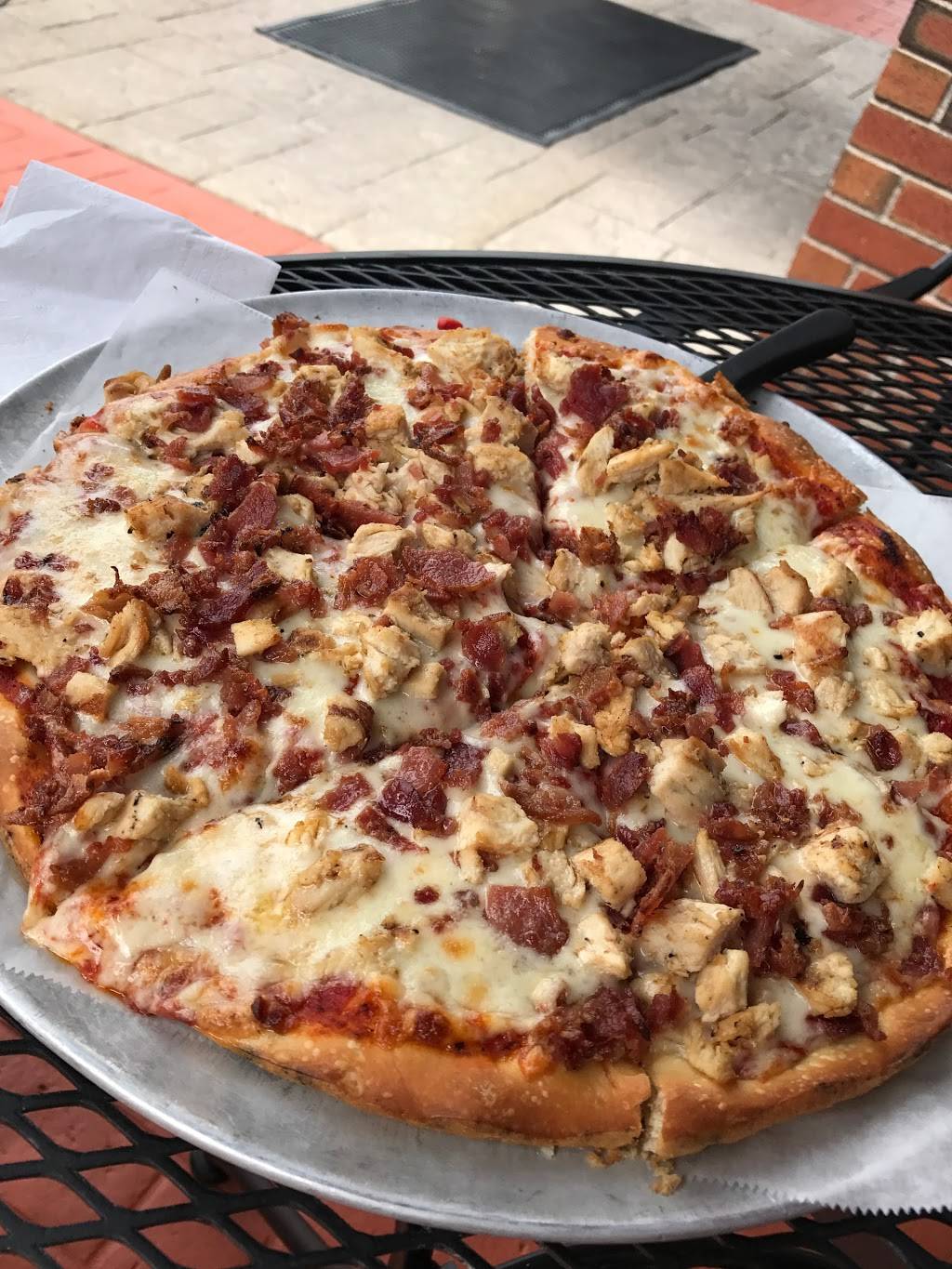 Uncle Tonys Pizza & Pasta | restaurant | 46 Putnam Pike, Johnston, RI 02919, USA | 4012318111 OR +1 401-231-8111