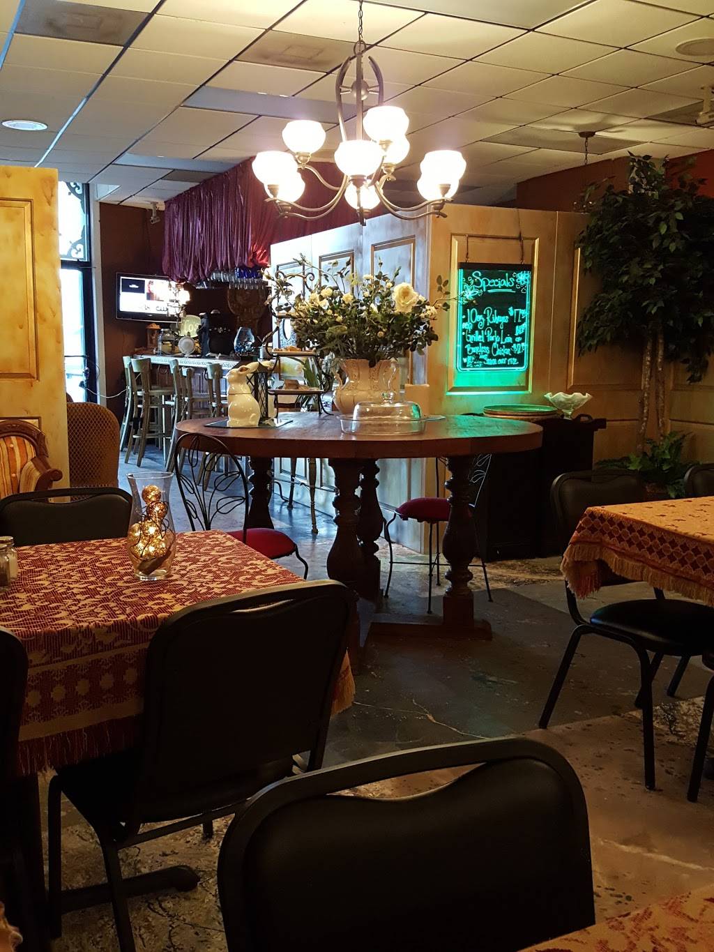 Napolis | restaurant | 209 Louisiana Ave, Bogalusa, LA 70427, USA | 9852415269 OR +1 985-241-5269