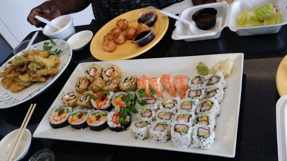 Yokos Japanese & Sushi Bar | restaurant | 9837 SW 184th St, Palmetto Bay, FL 33157, USA | 3059690200 OR +1 305-969-0200