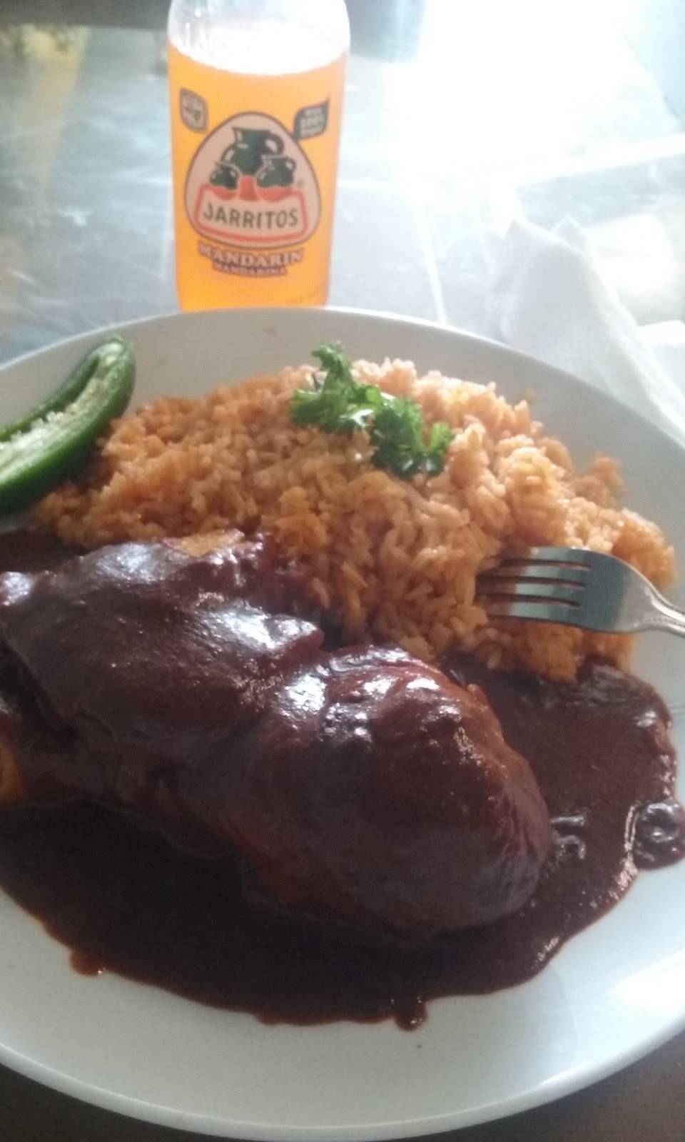 El Fandango Restaurant | restaurant | 4233 W Century Blvd, Inglewood, CA 90304, USA | 3106805514 OR +1 310-680-5514