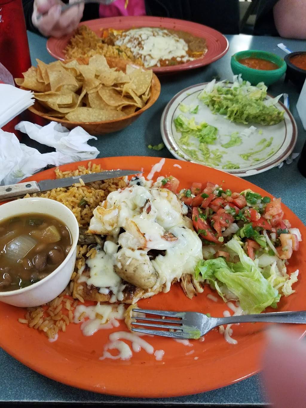 Tia Juanitas Mexican Restaurant | restaurant | 113 FM 39, Normangee, TX 77871, USA | 9363965131 OR +1 936-396-5131