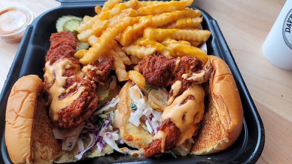 Daves Hot Chicken | restaurant | 22208 Michigan Ave, Dearborn, MI 48124, USA | 3133800699 OR +1 313-380-0699