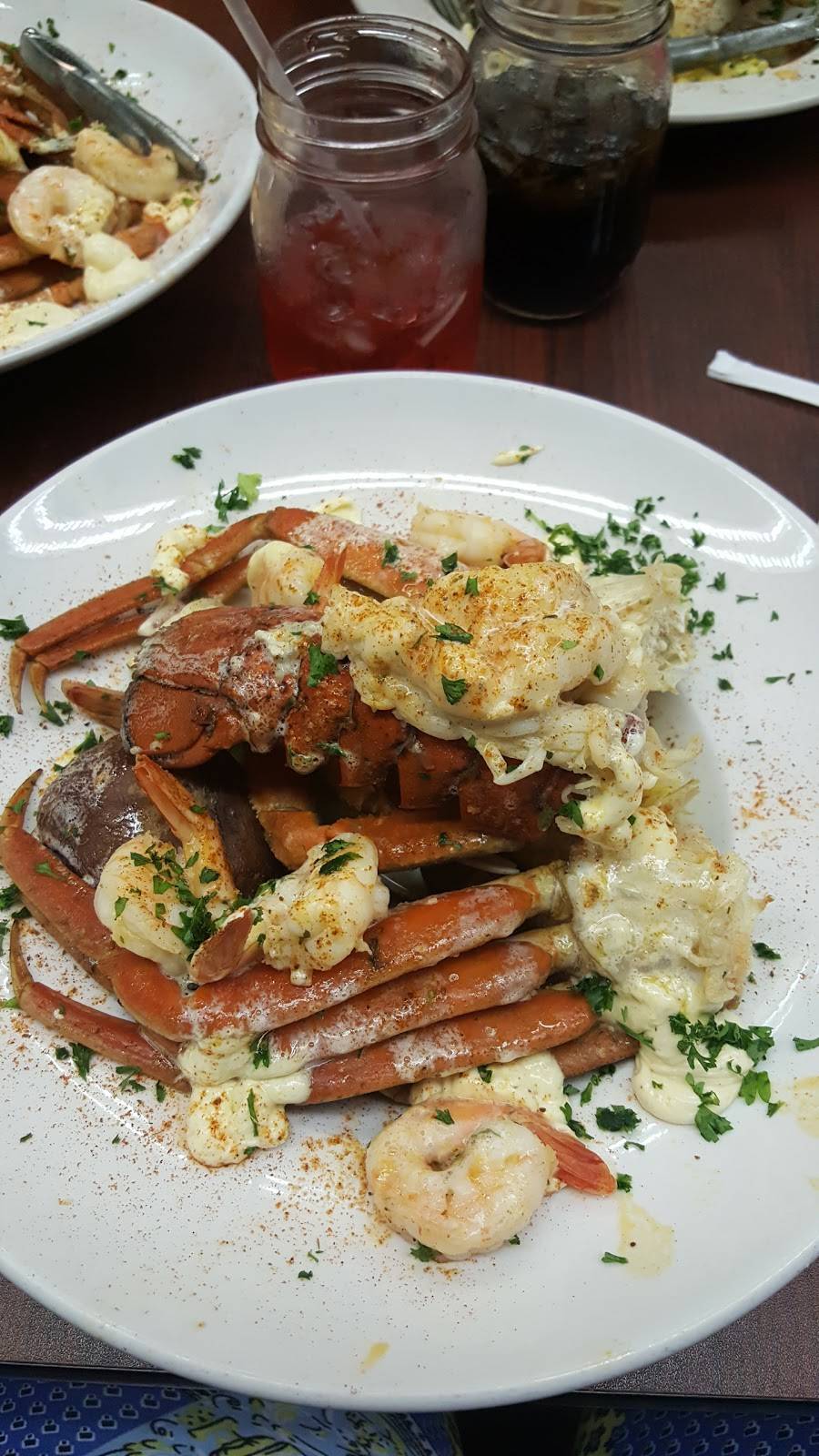 Seafood by Crushed Velvet | restaurant | 1317 Washington Ave, St. Louis, MO 63103, USA | 3147370707 OR +1 314-737-0707