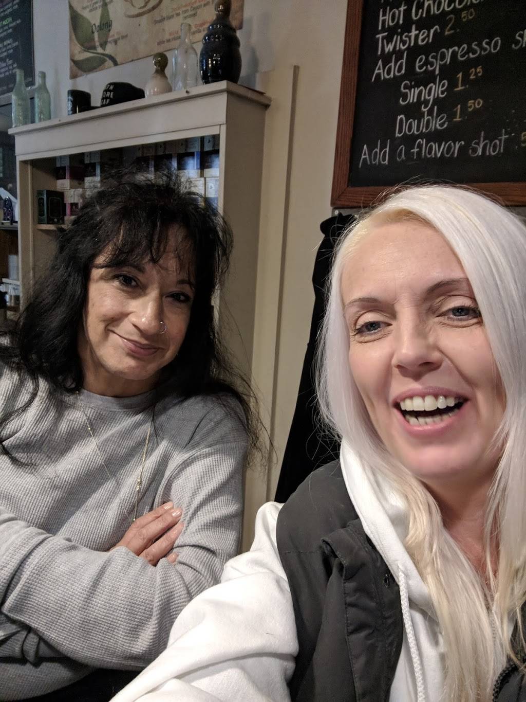 Fenns Coffee | cafe | 111 N Church St, West Chester, PA 19380, USA | 6104368104 OR +1 610-436-8104