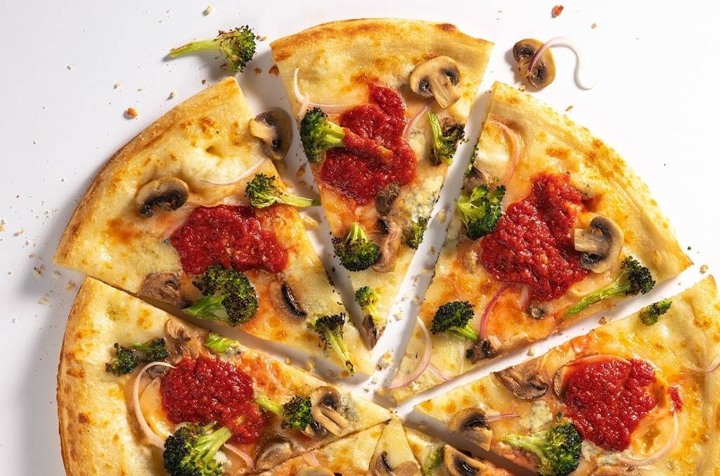 Blaze Pizza | meal takeaway | 8115 S Olympia Ave Suite A-160, Tulsa, OK 74132, USA | 9182059878 OR +1 918-205-9878