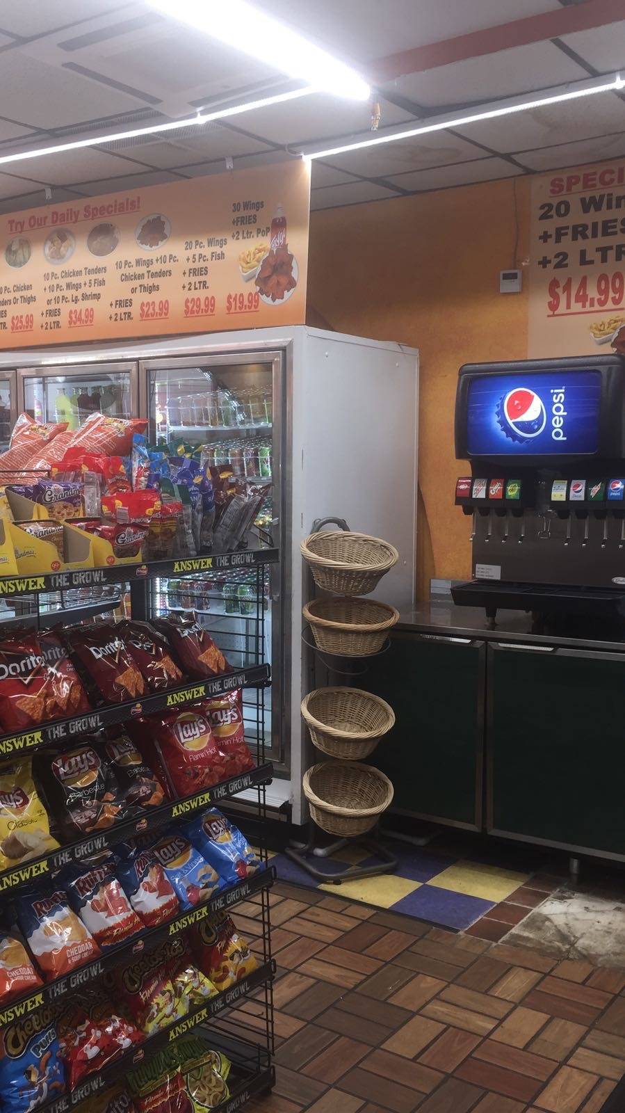 East Side Steak and Lemonade | restaurant | 6044 E 21st St, Indianapolis, IN 46219, USA | 3176531686 OR +1 317-653-1686