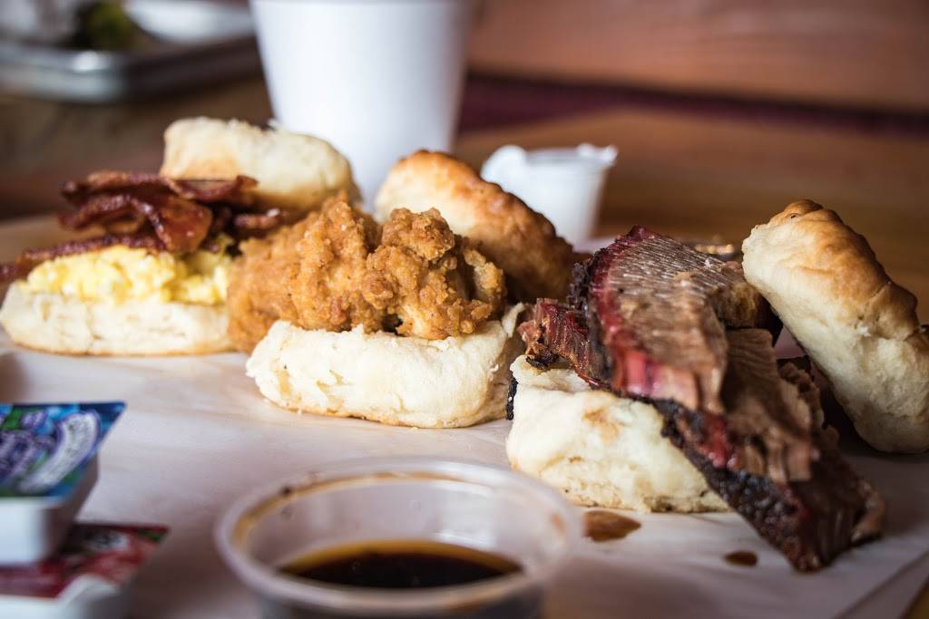 Lovies BBQ | restaurant | 3420 Piedmont Rd NE, Atlanta, GA 30305, USA | 4042542848 OR +1 404-254-2848