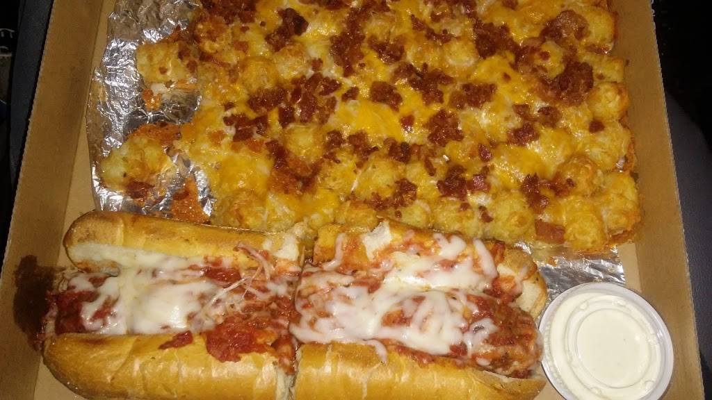 The Hood Bar and Pizzeria | restaurant | 74360 CA-111, Palm Desert, CA 92260, USA | 7606365220 OR +1 760-636-5220