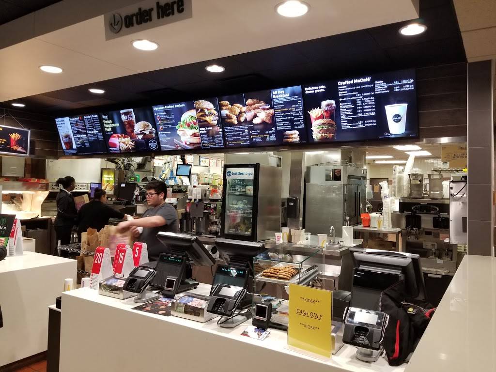 McDonalds | cafe | 316 S SE Everett Mall Way, Everett, WA 98204, USA | 4253478599 OR +1 425-347-8599