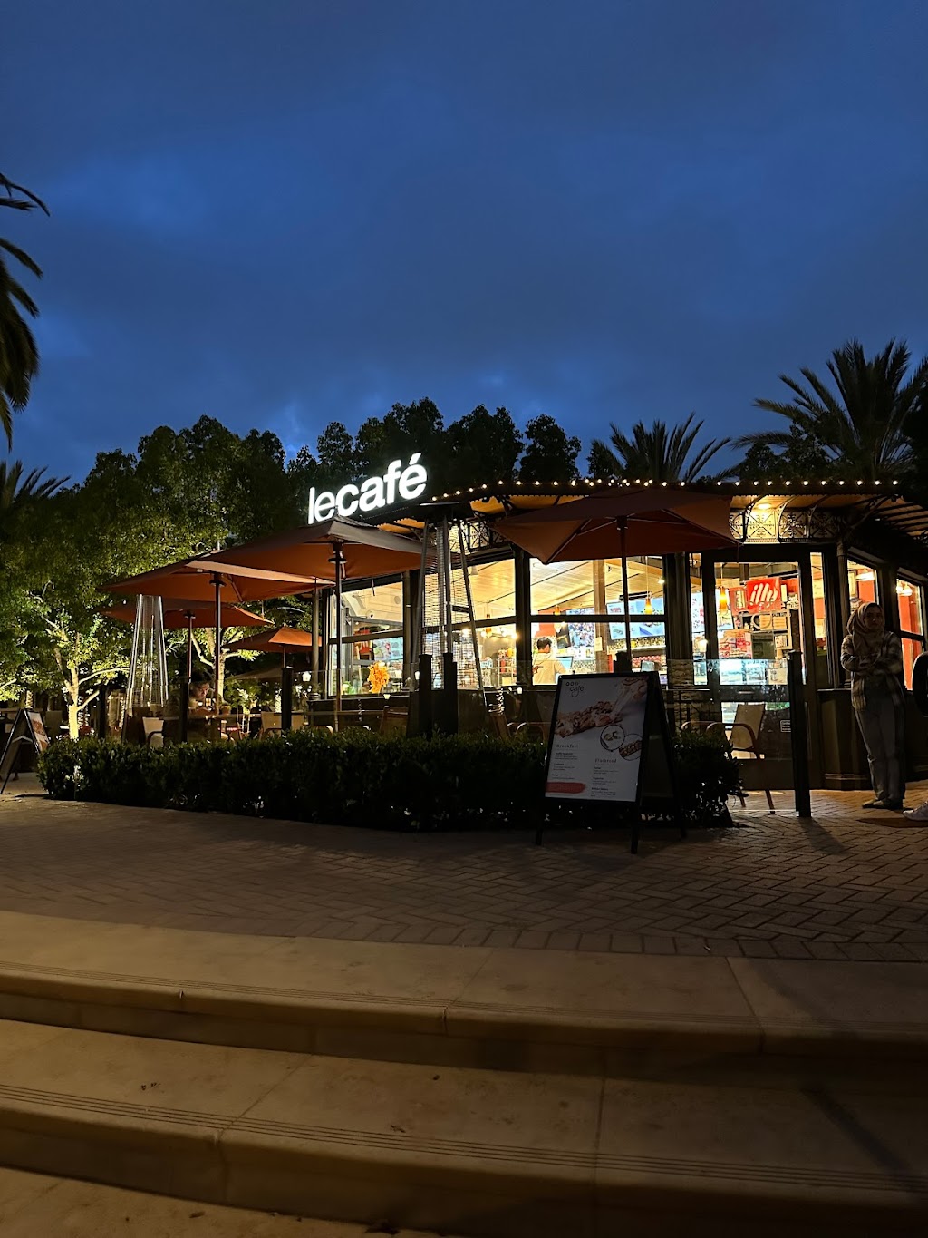 Le Cafe Du Parc by Chocofruit | cafe | 12000 Spectrum, Irvine, CA 92618, USA | 9495024745 OR +1 949-502-4745