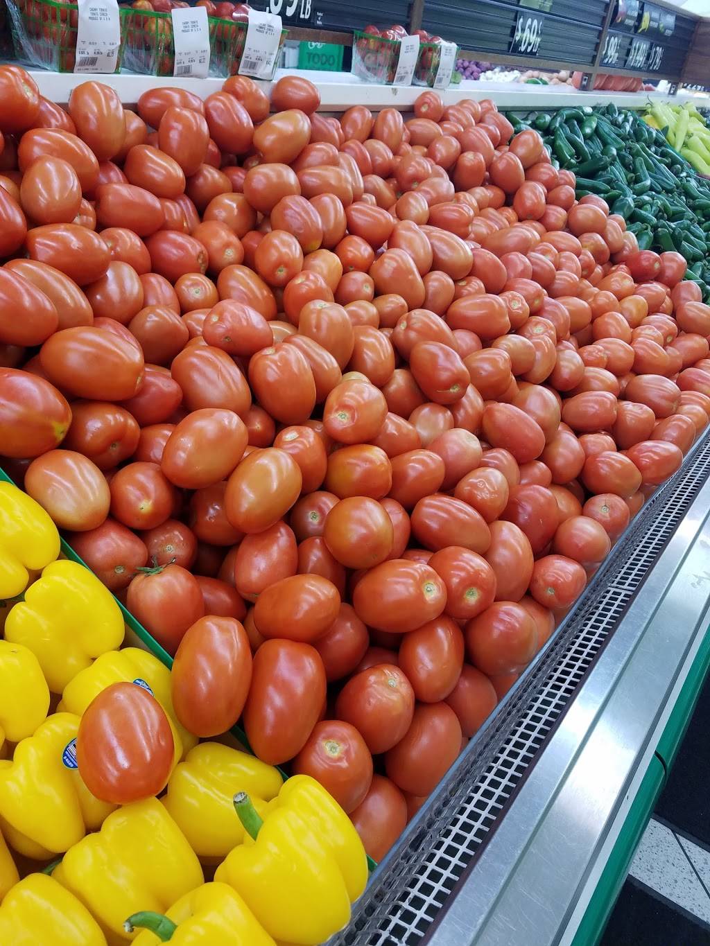 Supermercado La Chiquita | restaurant | 4926 W Cermak Rd, Cicero, IL 60804, USA | 7087807157 OR +1 708-780-7157