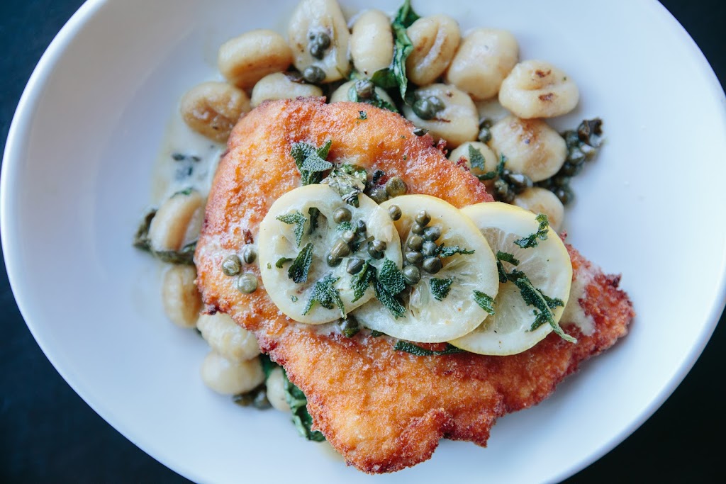 110 Grill | restaurant | 2 Portwalk Pl, Portsmouth, NH 03801, USA | 6033738312 OR +1 603-373-8312