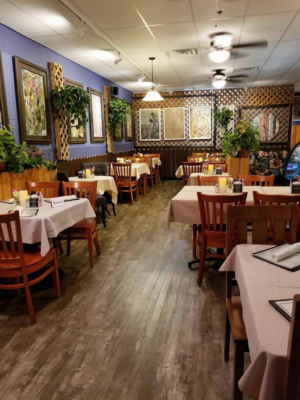 Charlottes Cafe | restaurant | 12454 Warwick Blvd, Newport News, VA 23606, USA | 7575999400 OR +1 757-599-9400