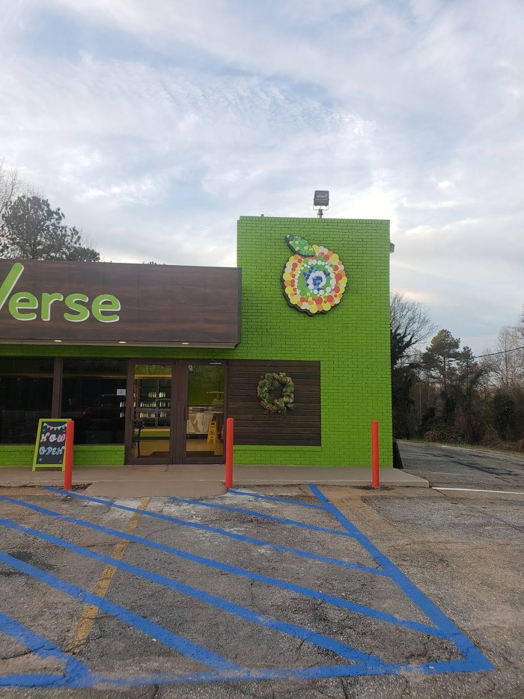 Juicyverse | restaurant | 3026 E Main St Ext, Spartanburg, SC 29307, USA | 8645418934 OR +1 864-541-8934
