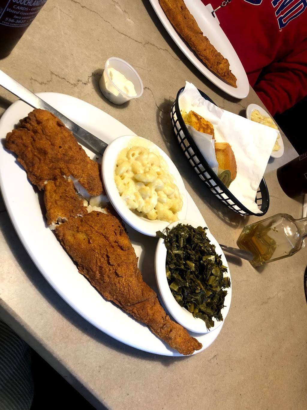 Satterwhites Restaurant | restaurant | 116 Broadstreet Rd, Manakin-Sabot, VA 23103, USA | 8047841994 OR +1 804-784-1994