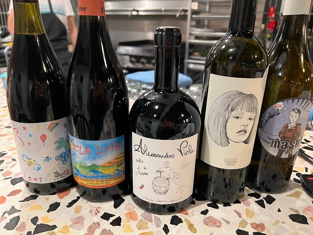 Love Song | restaurant | 327 Laskin Rd, Virginia Beach, VA 23451, USA | 7574913205 OR +1 757-491-3205