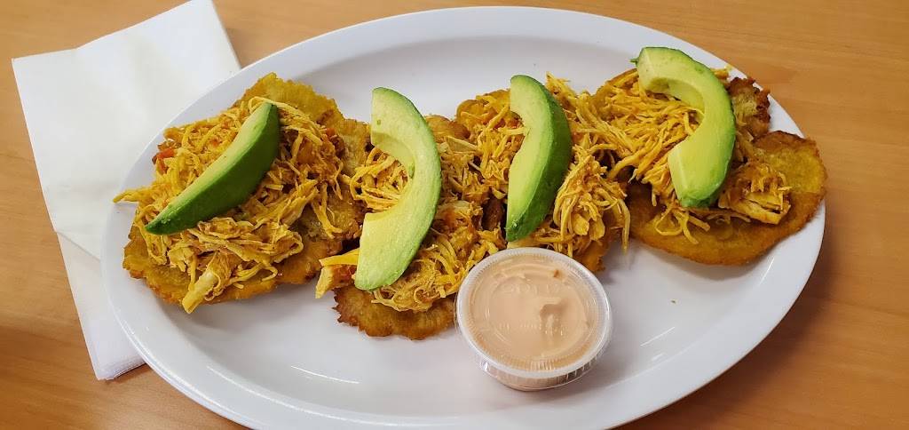 Empanadas Colombianas Luis Panes | restaurant | 5640 S Tacoma Way, Tacoma, WA 98409, USA | 2532120613 OR +1 253-212-0613