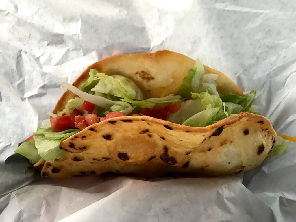 Taco Town | restaurant | 958 W Mason St, Green Bay, WI 54303, USA | 9206342909 OR +1 920-634-2909