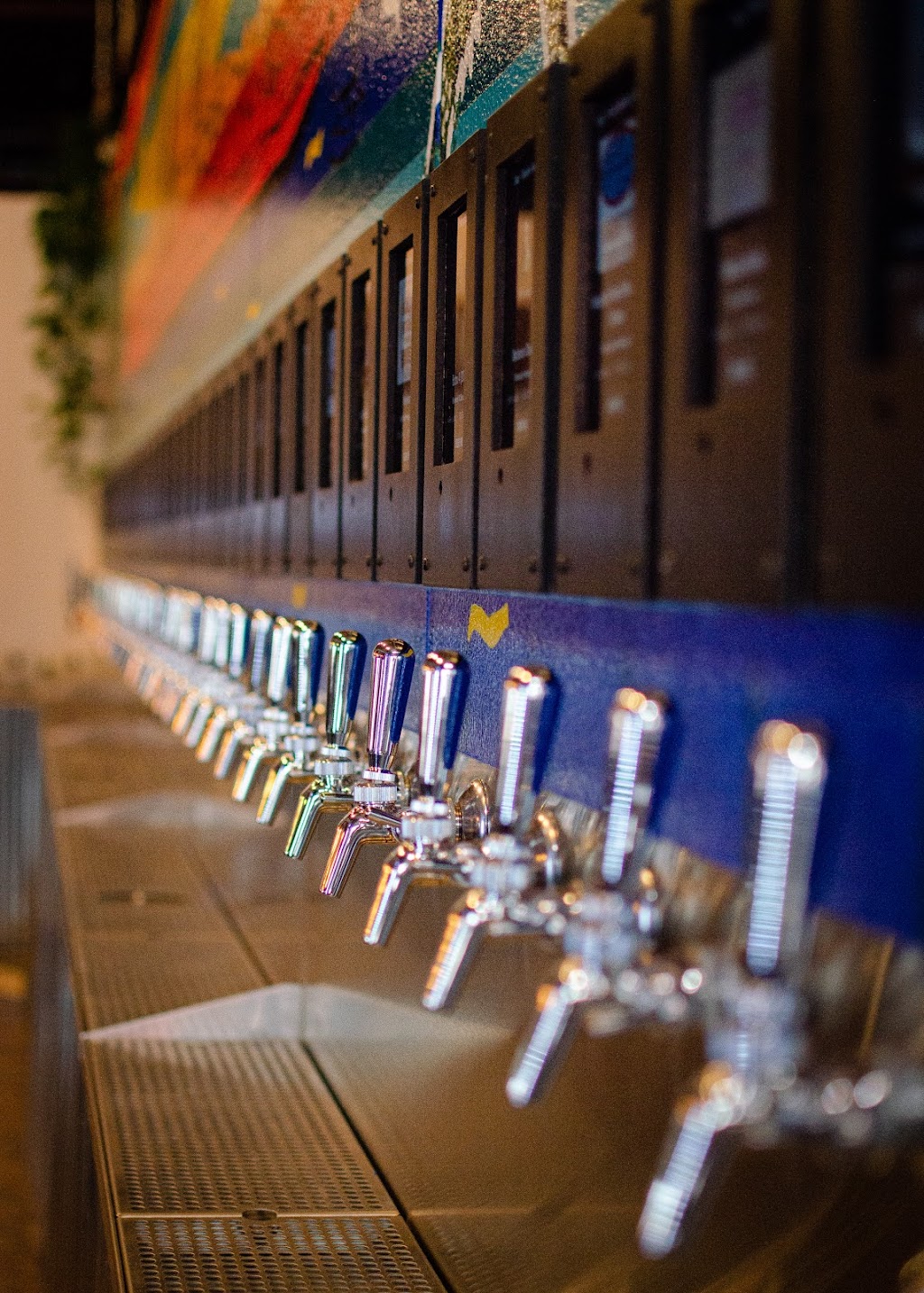 Pour Taproom Buffalo | restaurant | 490 Pearl St, Buffalo, NY 14202, USA | 7167685008 OR +1 716-768-5008