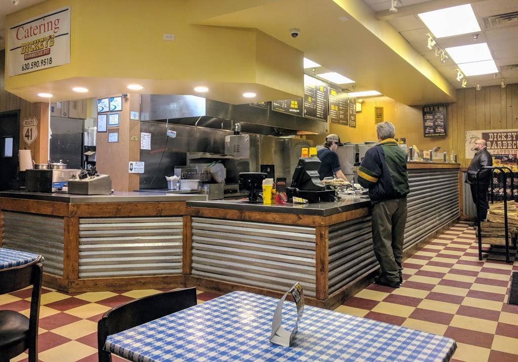 Dickeys Barbecue Pit | restaurant | 206 Danada Square W, Wheaton, IL 60189, USA | 6305909518 OR +1 630-590-9518