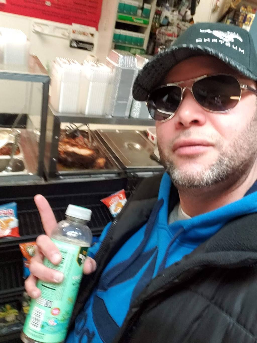 J & J Deli and Grocery | restaurant | 1379 Chapel St, New Haven, CT 06511, USA | 2037723260 OR +1 203-772-3260