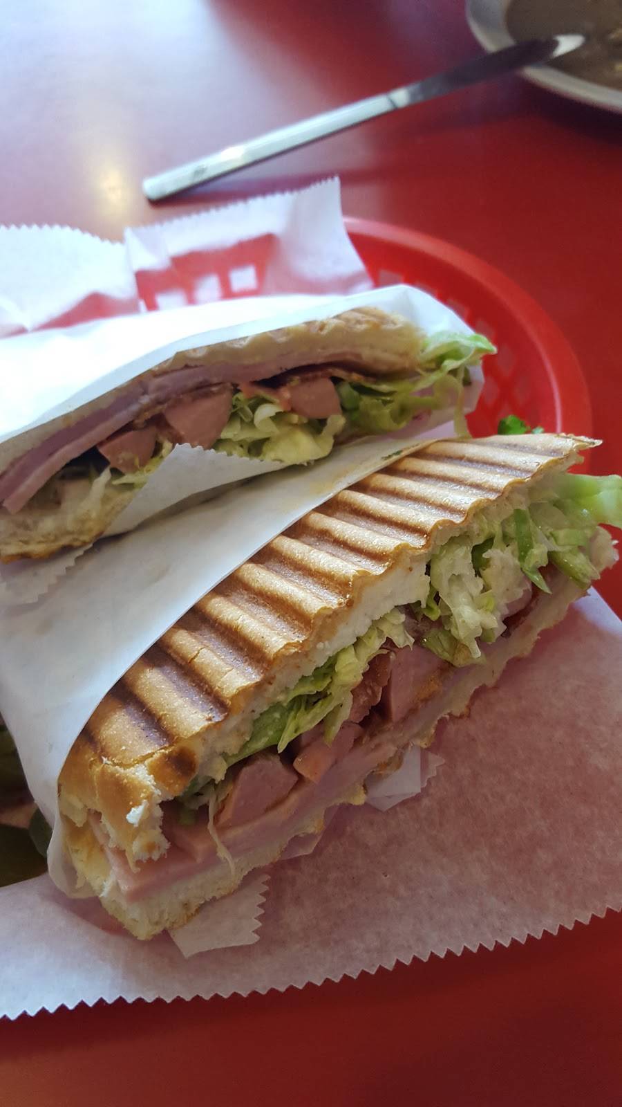 El Premio Mayor | restaurant | 3247 E McKinley Ave, Fresno, CA 93703, USA | 5594989925 OR +1 559-498-9925