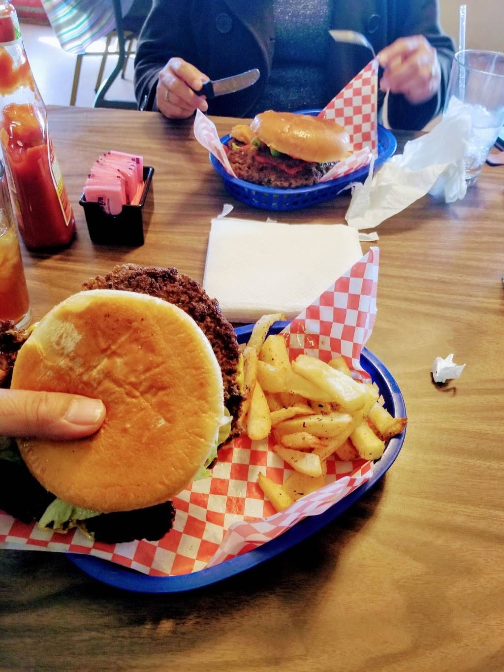 Everybody Loves Raymonds Tacos | restaurant | 18600 Pleasanton Rd, San Antonio, TX 78221, USA | 2104172977 OR +1 210-417-2977