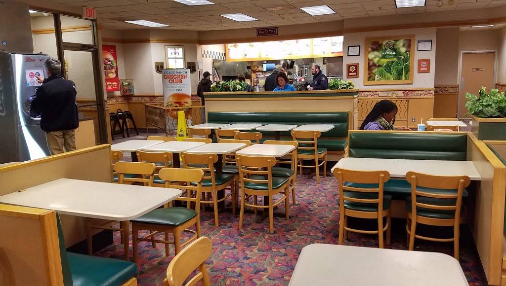 Wendys | restaurant | 14 Gusabel Ave, Nashua, NH 03063, USA | 6035778719 OR +1 603-577-8719