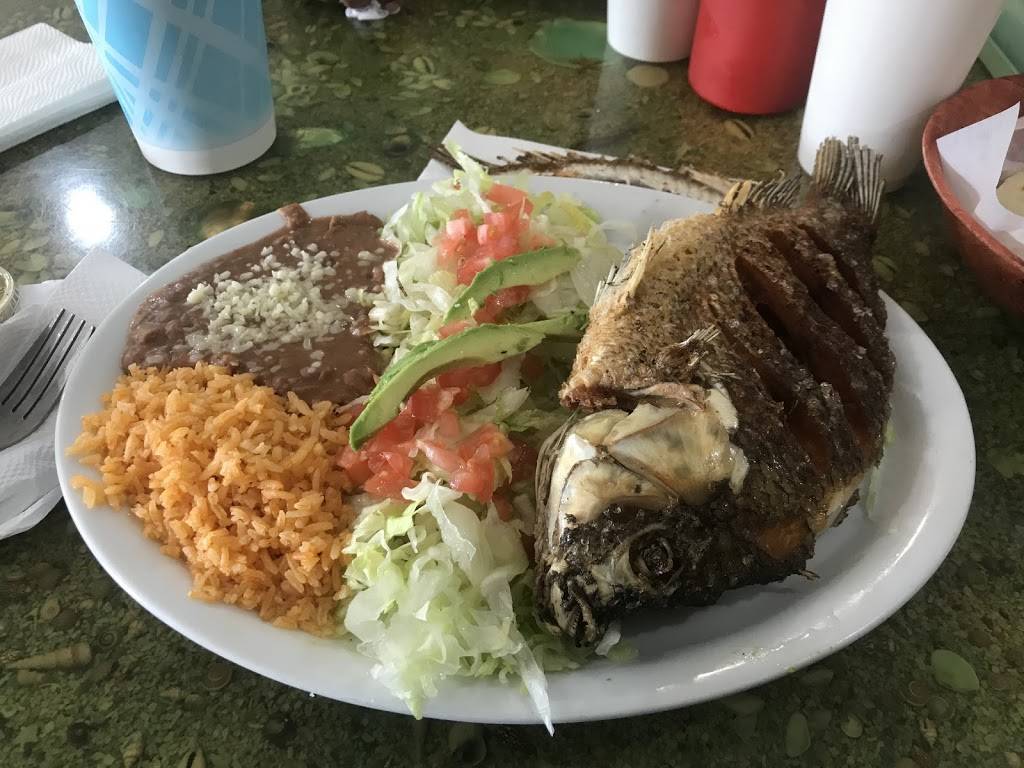 Tacos El Grullense | restaurant | 104 El Camino Real, Greenfield, CA 93927, USA | 8316745841 OR +1 831-674-5841