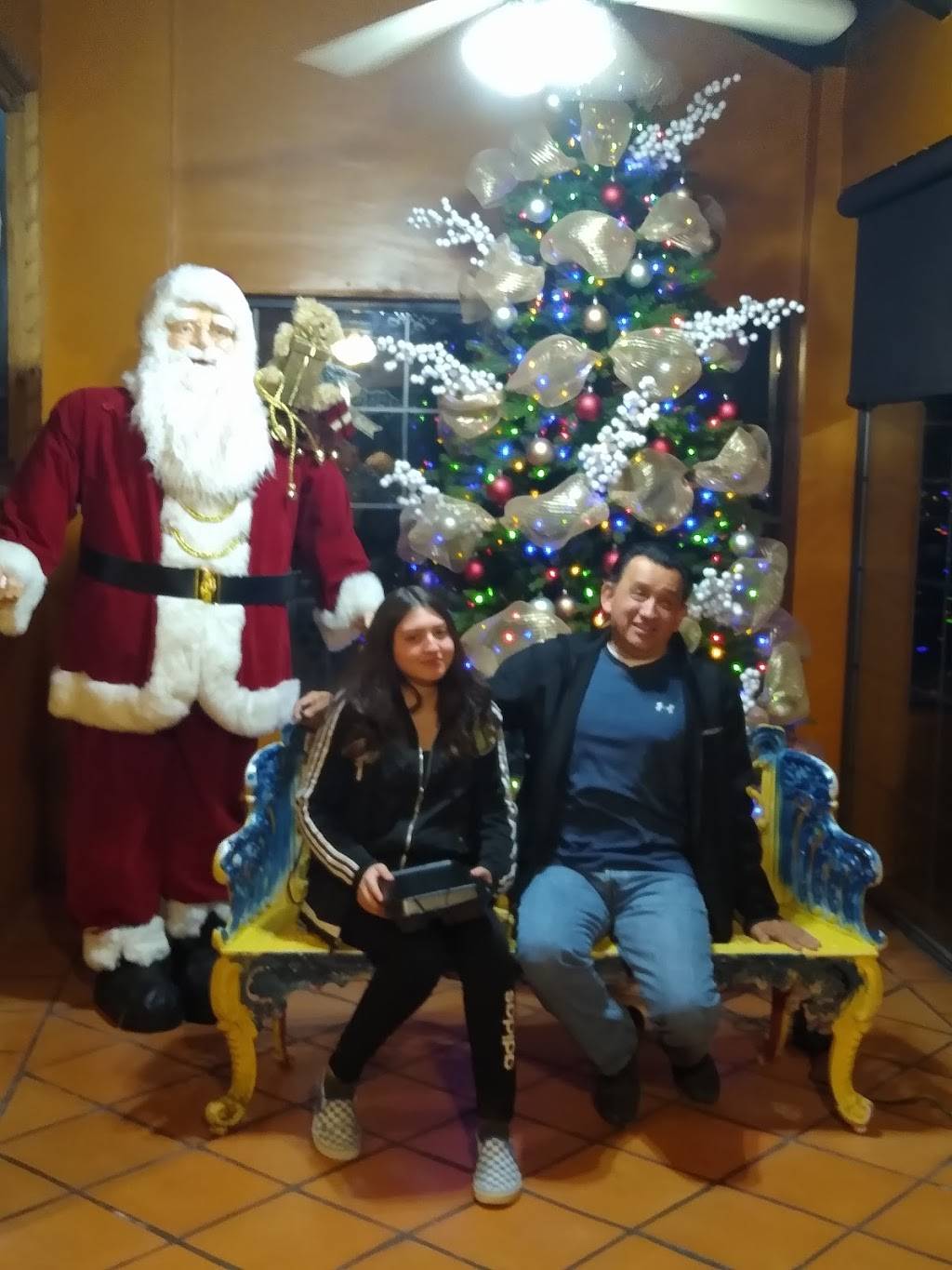 Gabriels Restaurant & Bar | restaurant | 1270 Giles Rd, El Paso, TX 79915, USA | 9155919800 OR +1 915-591-9800