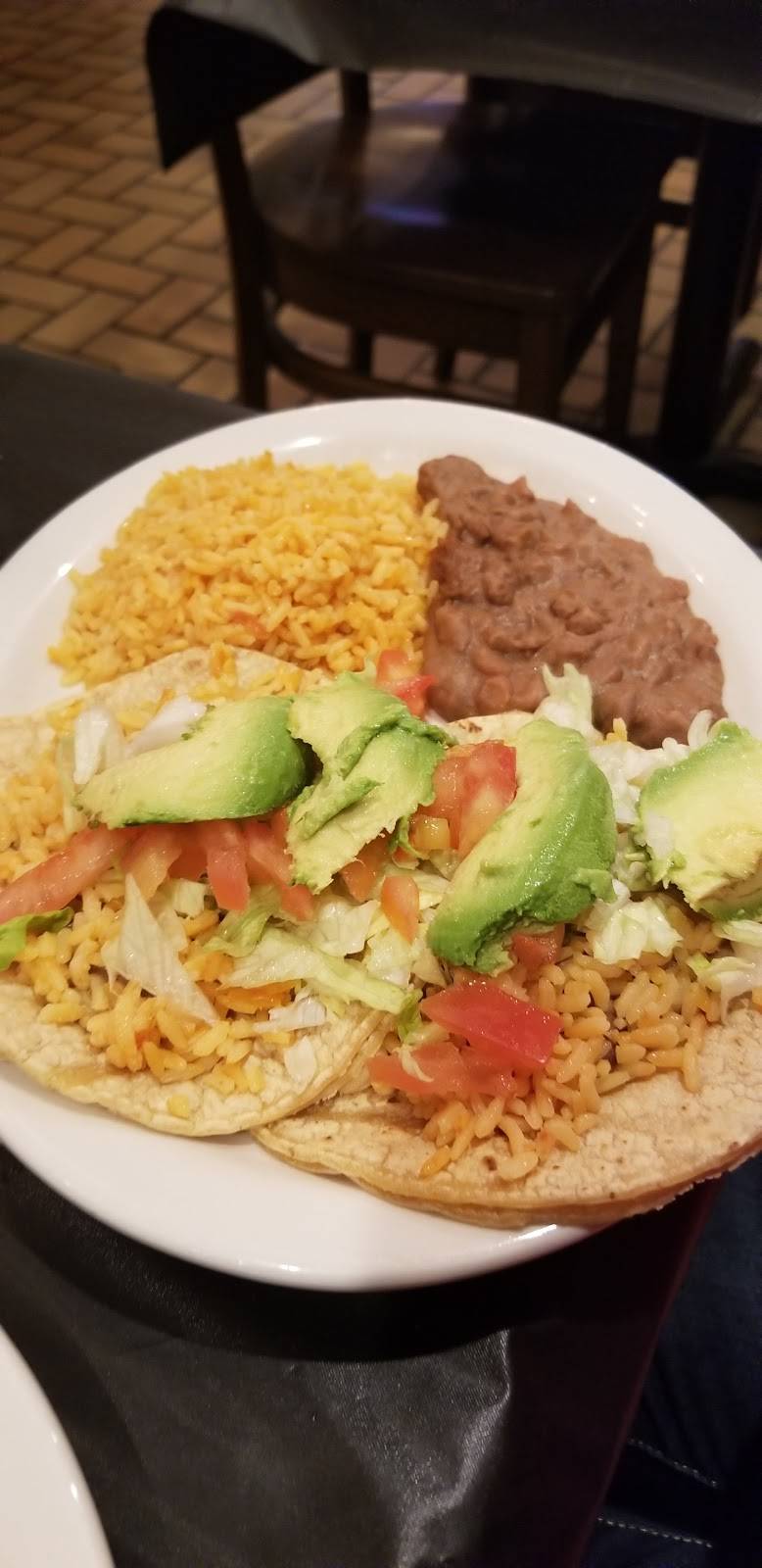 Quesabroso | restaurant | 1805 S Wolf Rd, Hillside, IL 60162, USA | 7082360346 OR +1 708-236-0346